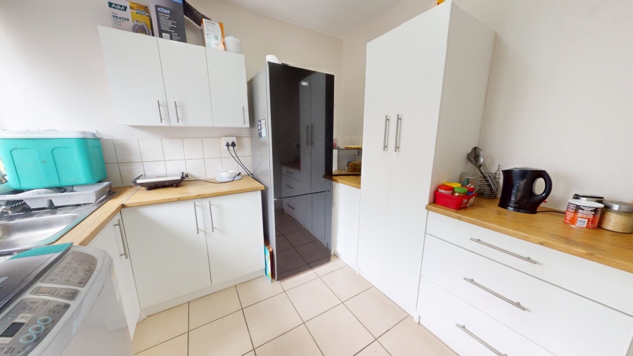 2 Bedroom Property for Sale in Sidwell Eastern Cape